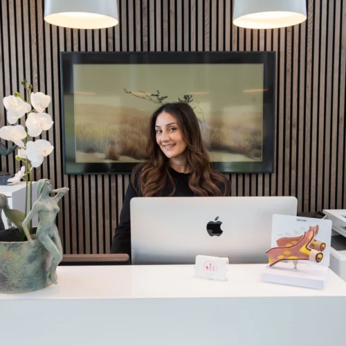 Receptionen på Kirurgicentrum Öresund i Malmö – välkommen som patient